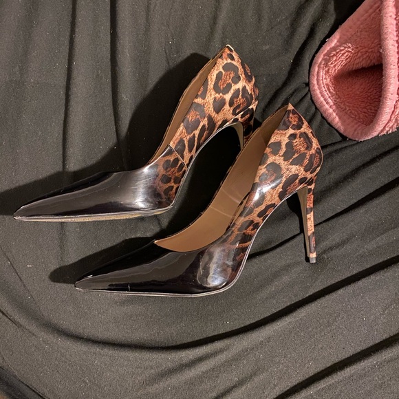 Steve Madden Shoes - Steve Madden Leopard Heels